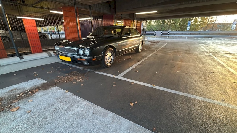 Jaguar XJ6 3.2 (1996)