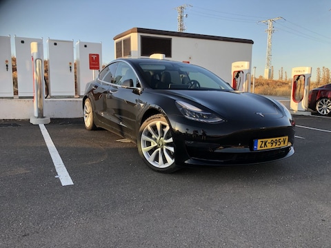 Tesla Model 3 Long Range AWD (2019)