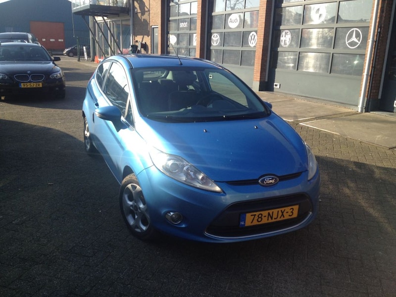 Ford Fiesta 1.6 TDCi Titanium (2010)