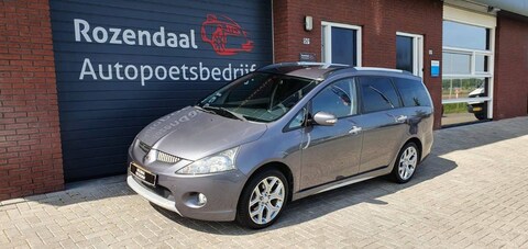 Mitsubishi Grandis 2.4 Insport (2007)
