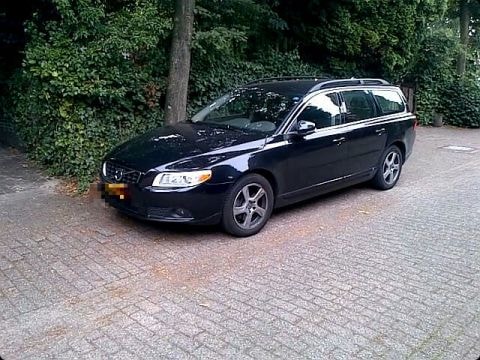 Volvo V70 D4 Momentum (2013)