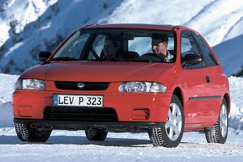 Mazda 323 P 1.5i GLX (1998)