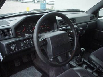 Volvo 940 Estate Polar 2.3 Holiday (1997)