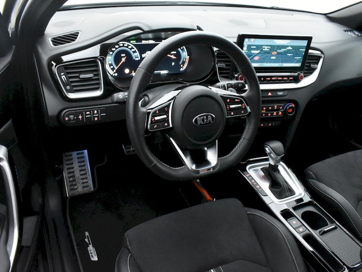 Kia ProCeed 1.5 T-GDi GT-Line (2021)
