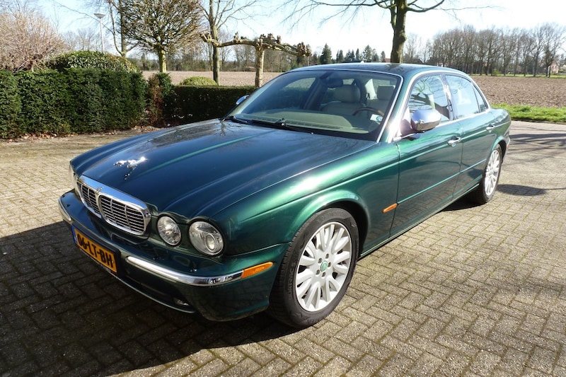 Jaguar XJ8 4.2 Executive (2003)