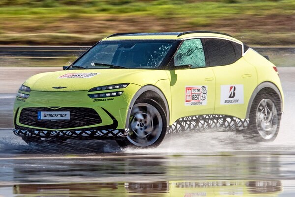 Genesis GV60