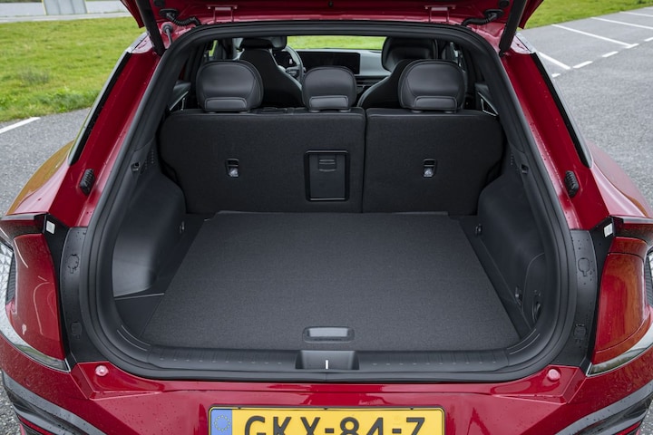 Skoda Enyaq Kia EV6 dubbeltest EV's