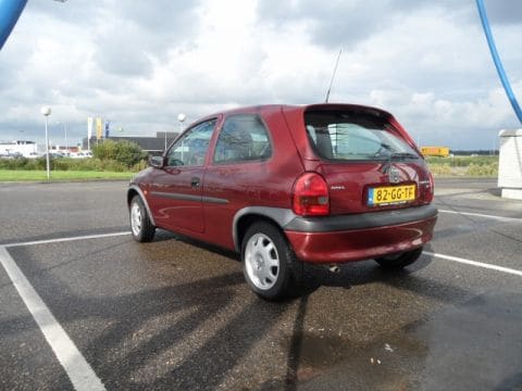 Opel Corsa 1.2i-16V Strada (2000)