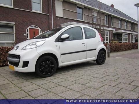Peugeot 107 Sublime 1.0 (2010)