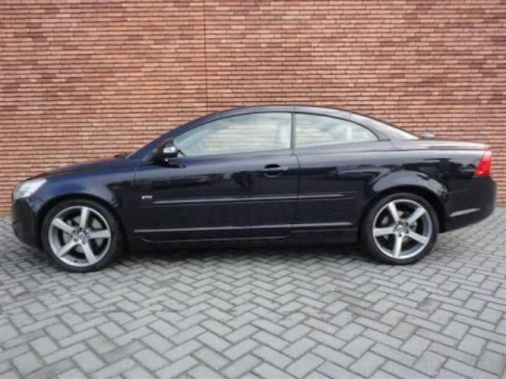Volvo C70 2.4i Intro Edition (2010)