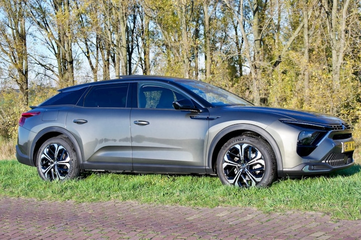 Citroen C5 X Plug-in Hybrid 225 Shine (2022)
