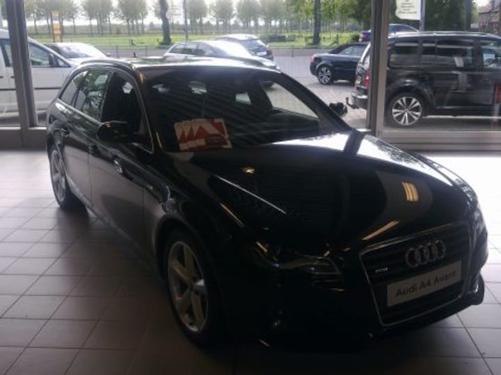 Audi A4 Avant 2.0 TDI 143pk quattro Pro Line S