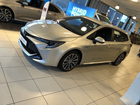 Toyota Corolla Touring Sports 2.0 Hybrid Business Plus