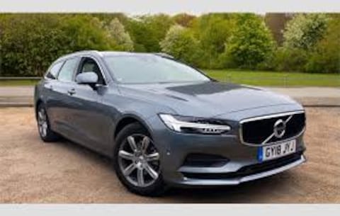 Volvo V90 D4 Momentum (2019)