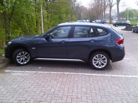 BMW X1 sDrive18d Executive (2010)