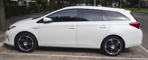 Toyota Auris Touring Sports 1.8 Hybrid Executive