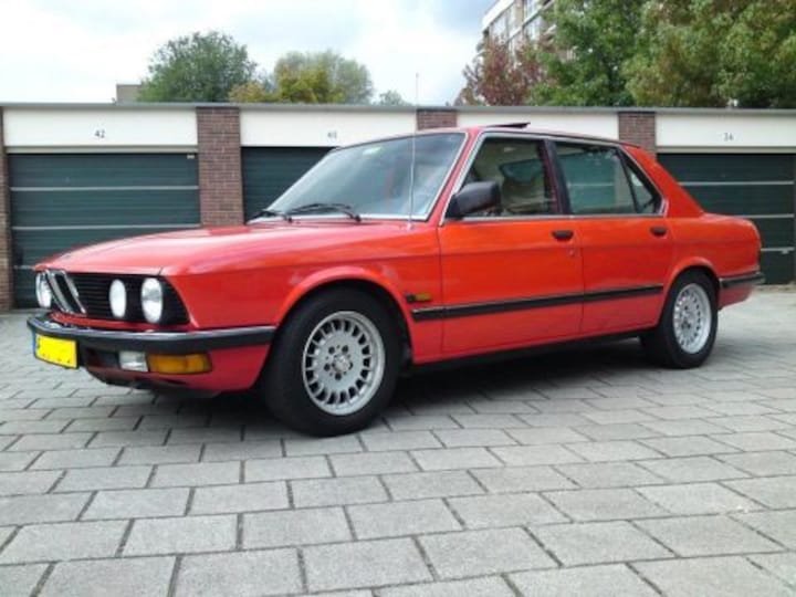 BMW 5-serie (E28) (1982)