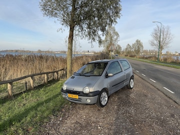 Renault Twingo 1.2 16V Initiale (2004)