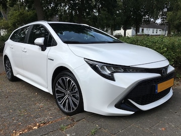 Toyota Corolla Touring Sports 1.8 Hybrid First Edition (2019)