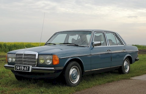 Mercedes-Benz 200-serie (1977)