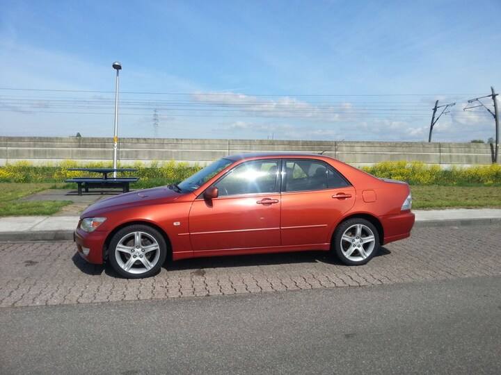 Lexus IS 200 (1999)