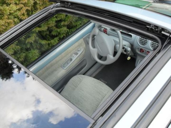 Renault Twingo 1.2 16V Privilège (2004)