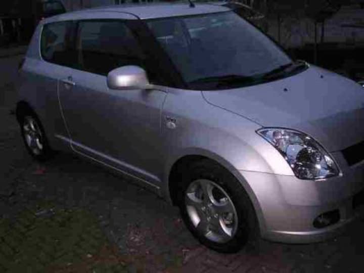Suzuki Swift 1.5 Exclusive (2006)
