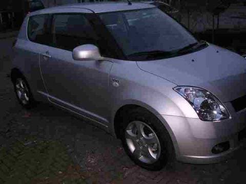 Suzuki Swift 1.5 Exclusive (2006)