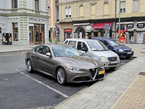 Alfa Romeo Giulia 2.0T 200pk Super
