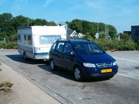 Opel Zafira 2.2 DTi-16V Maxx (2004)