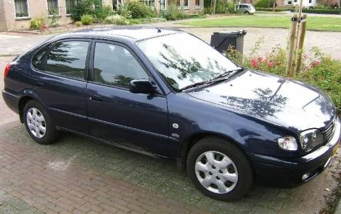 Toyota Corolla 2.0 D4-D Linea Sol (2001)