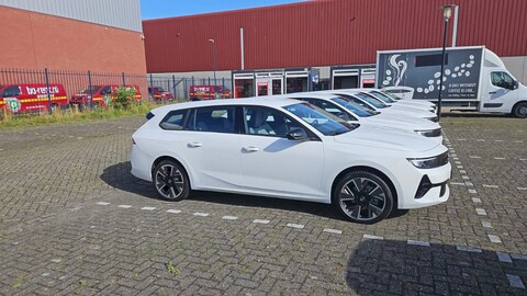 Opel Astra Sports Tourer Electric 54-kWh Business Edition