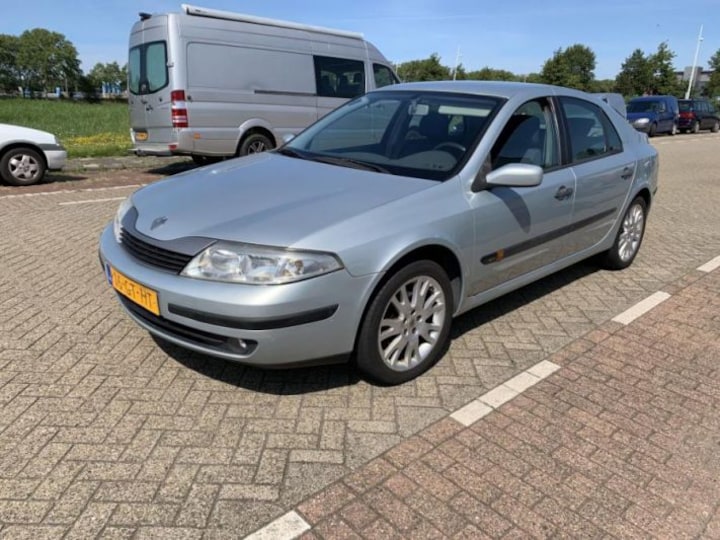 Renault Laguna 1.6 16V Authentique (2001)