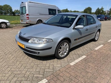 Renault Laguna 1.6 16V Authentique (2001)
