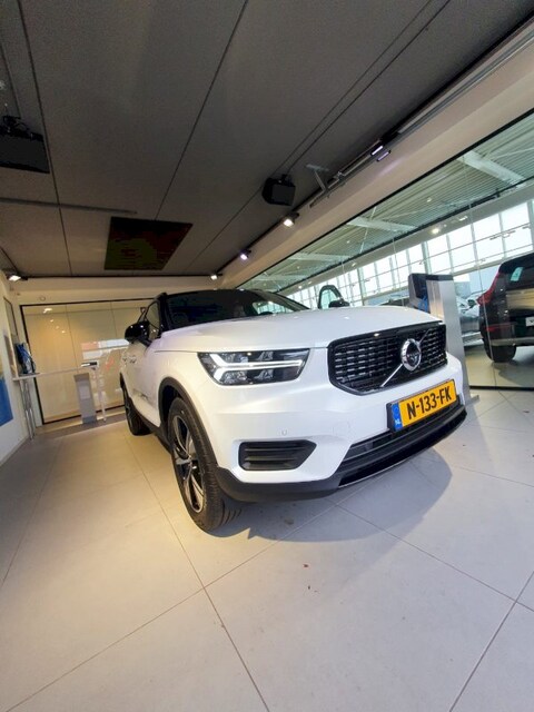 Volvo XC40 Recharge T4 Plug-in Hybrid R-Design
