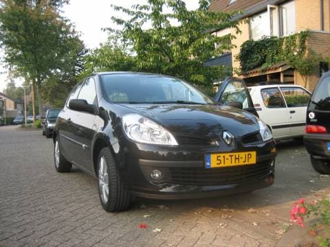 Renault Clio 1.4 16V Dynamique Comfort (2006)