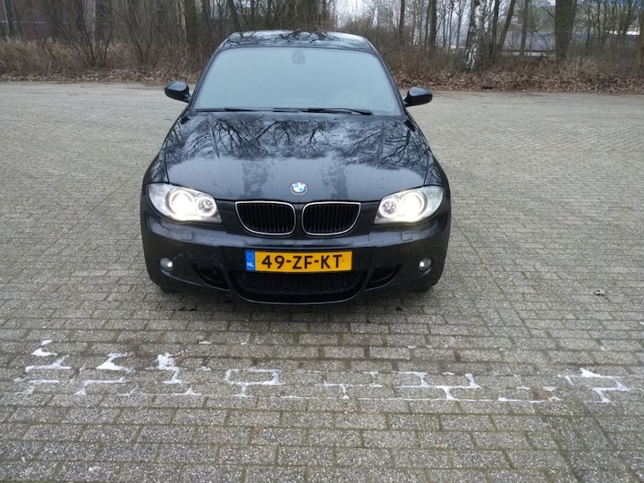 BMW 120i High Executive (2008)