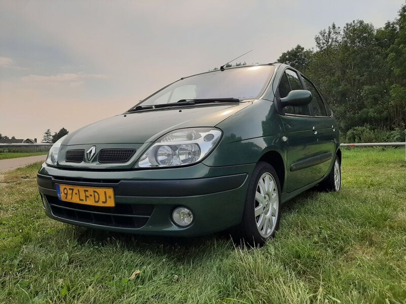 Renault Scénic 1.8 16V Expression (2002)