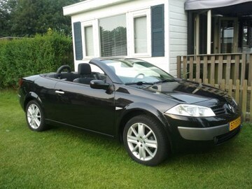 Renault Mégane C-C 1.6 16V Dynamique Luxe (2004)