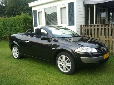 Renault Mégane C-C 1.6 16V Dynamique Luxe (2004)