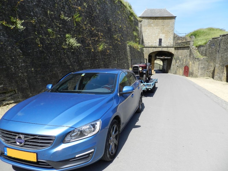 Volvo V60 D4 Momentum (2015)