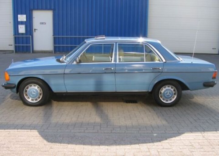 Mercedes-Benz 200