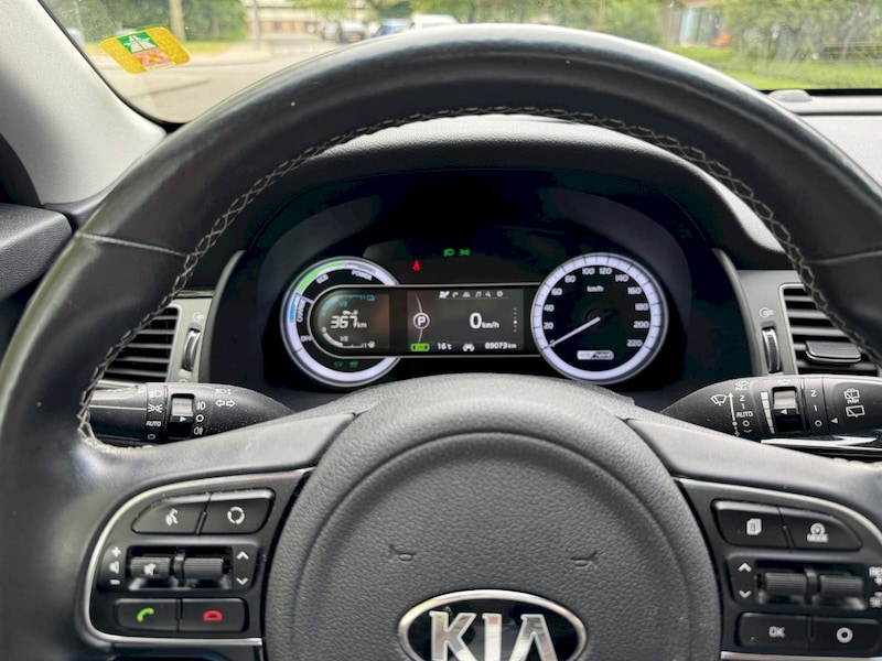 Kia Niro 1.6 GDi Hybrid Design Edition (2018)