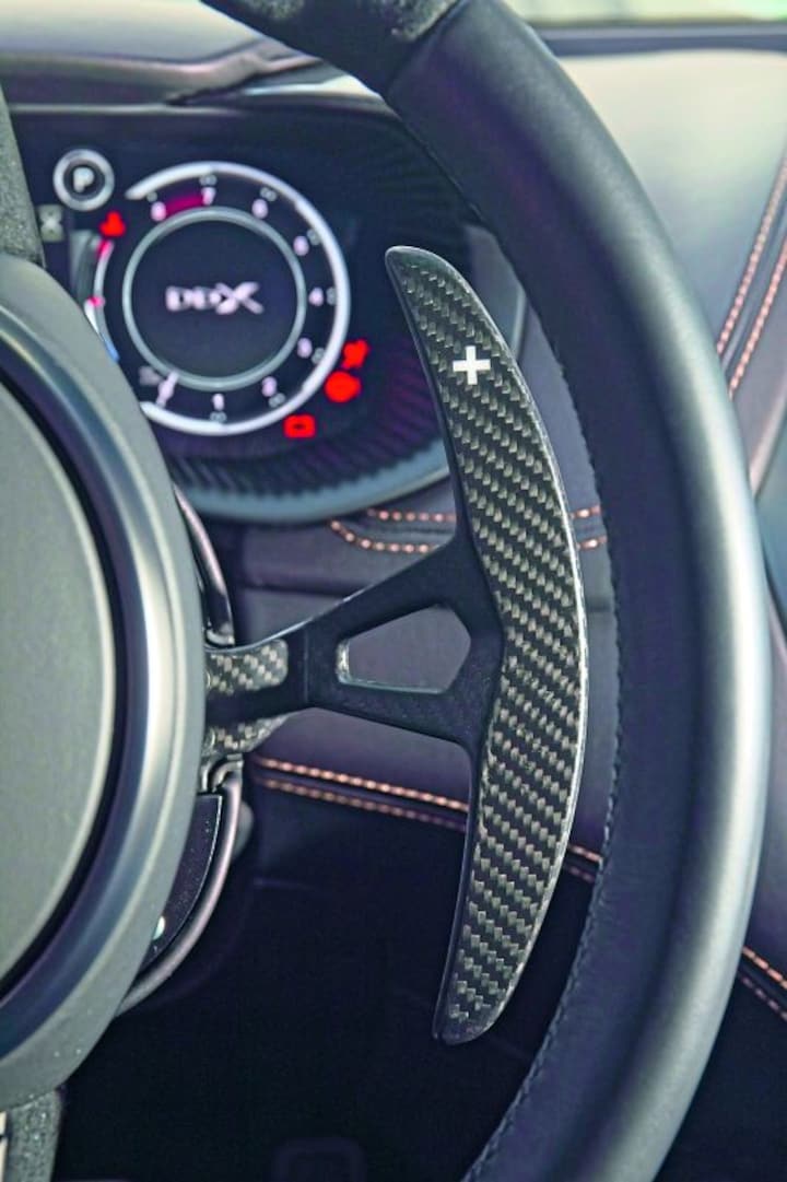 Aston Martin DBX 707