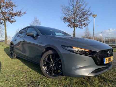 Mazda 3 SkyActiv-X 2.0 180 Luxury