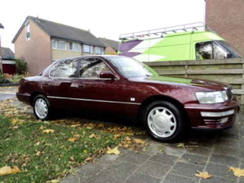 Lexus LS 400 (1992)