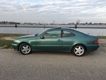 Mercedes-Benz CLK 230 Kompressor Elegance (2000)