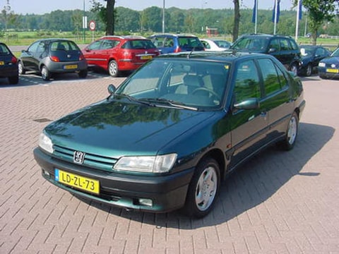 Peugeot 306 ST 2.0i (1995)