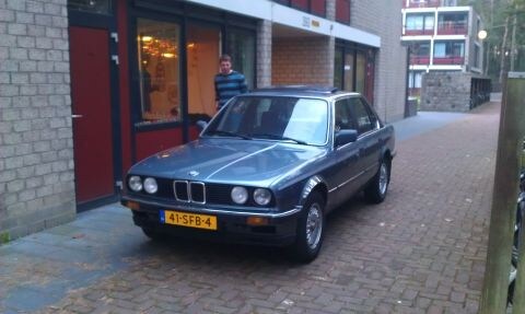 BMW 318i