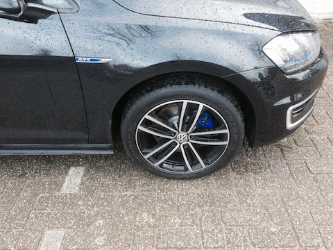 Volkswagen Golf 1.4 TSI GTE (2014)